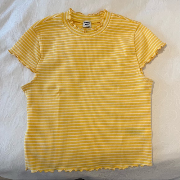 Aritzia Sunday Best yellow top - Picture 5 of 6
